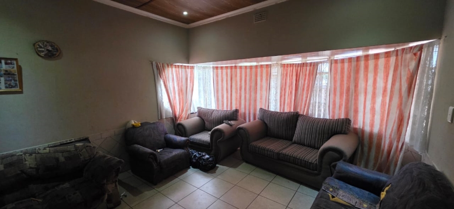 5 Bedroom Property for Sale in Elandia North West